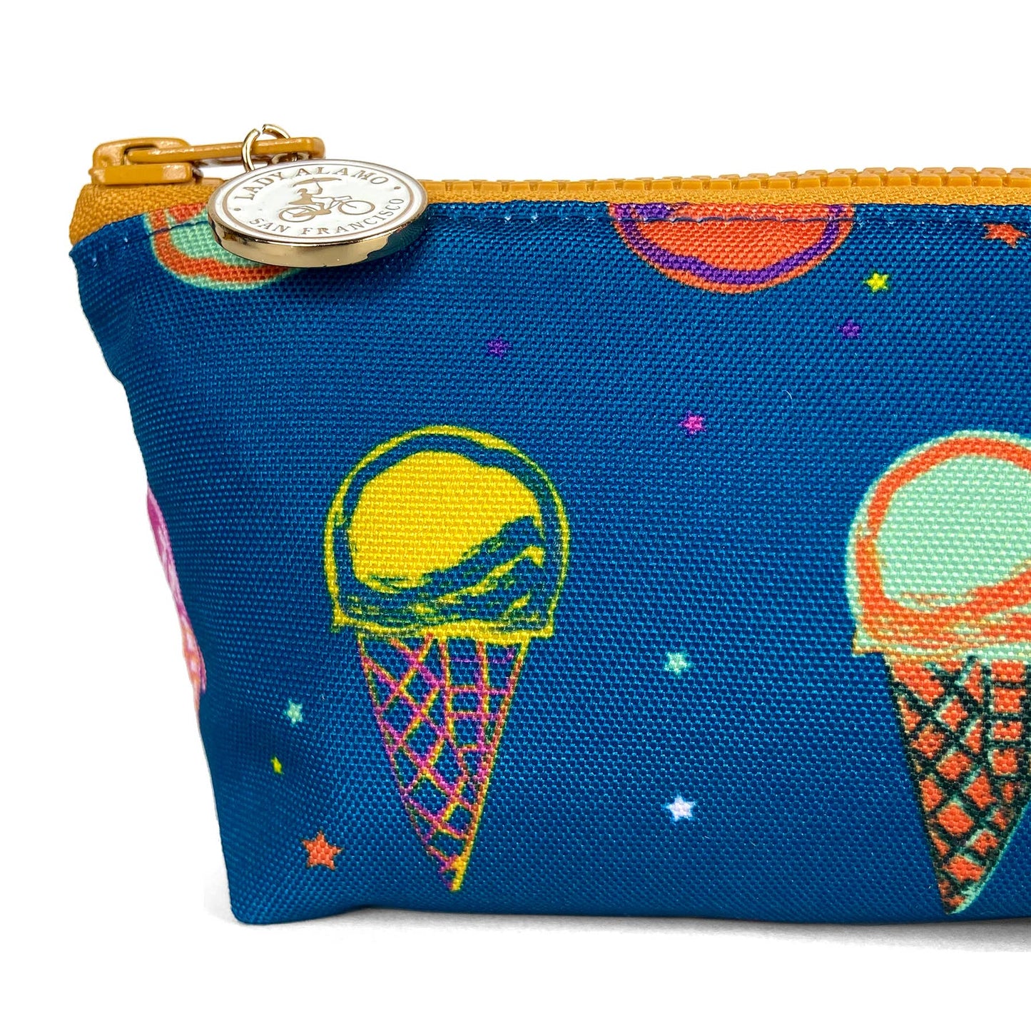 Skinny Zip: Ice Cream: 9.5"W x 3.25"H x 2.5"D