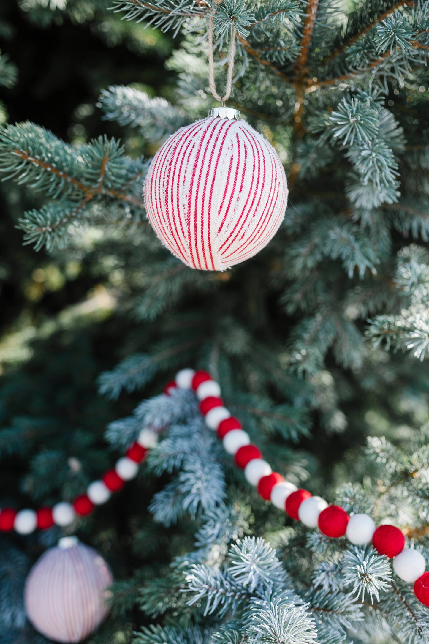 Red & White Wool Ball Garland